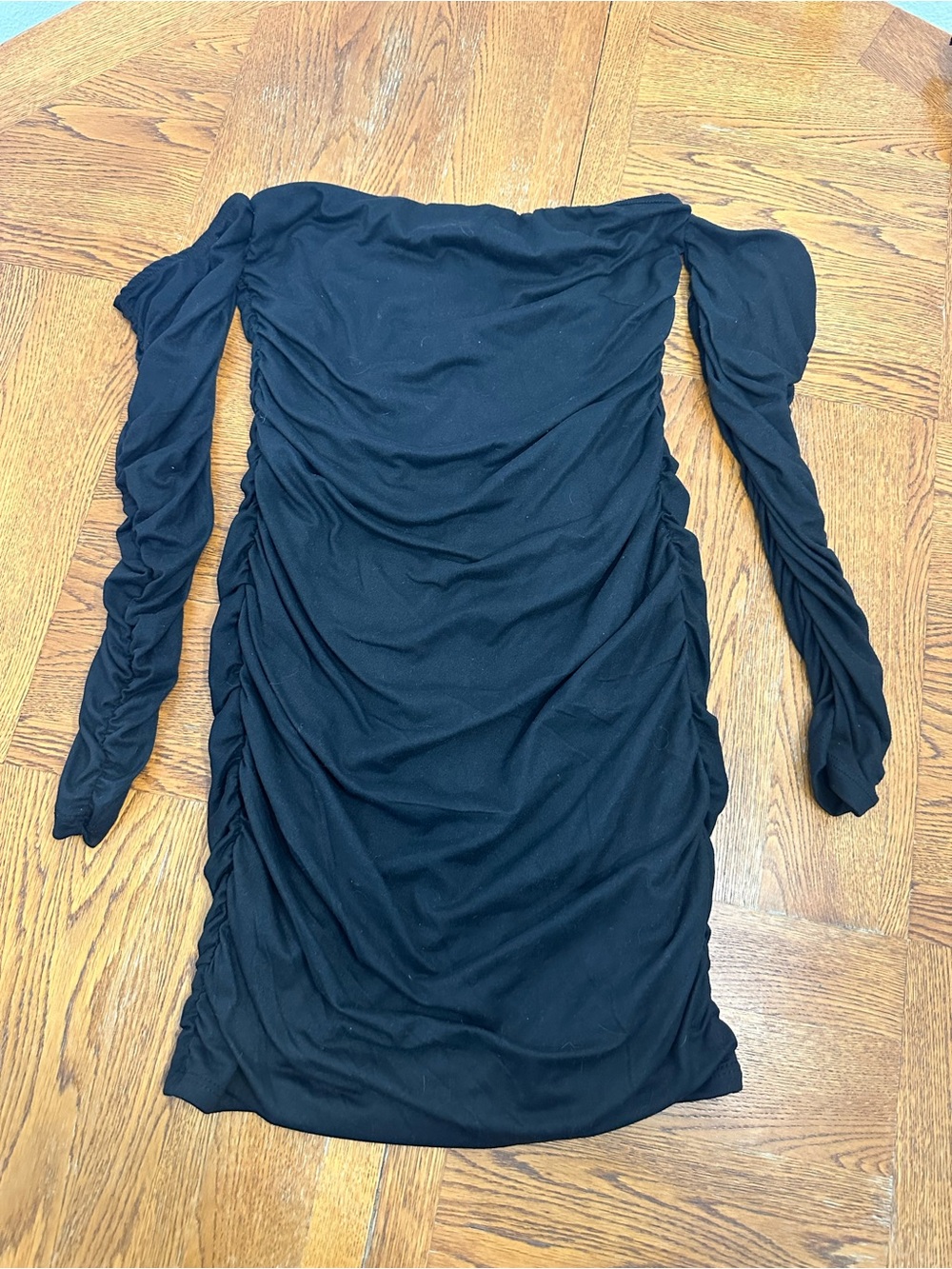 Black Off-Shoulder Ruched Long-Sleeve Dress Size Small NWOT